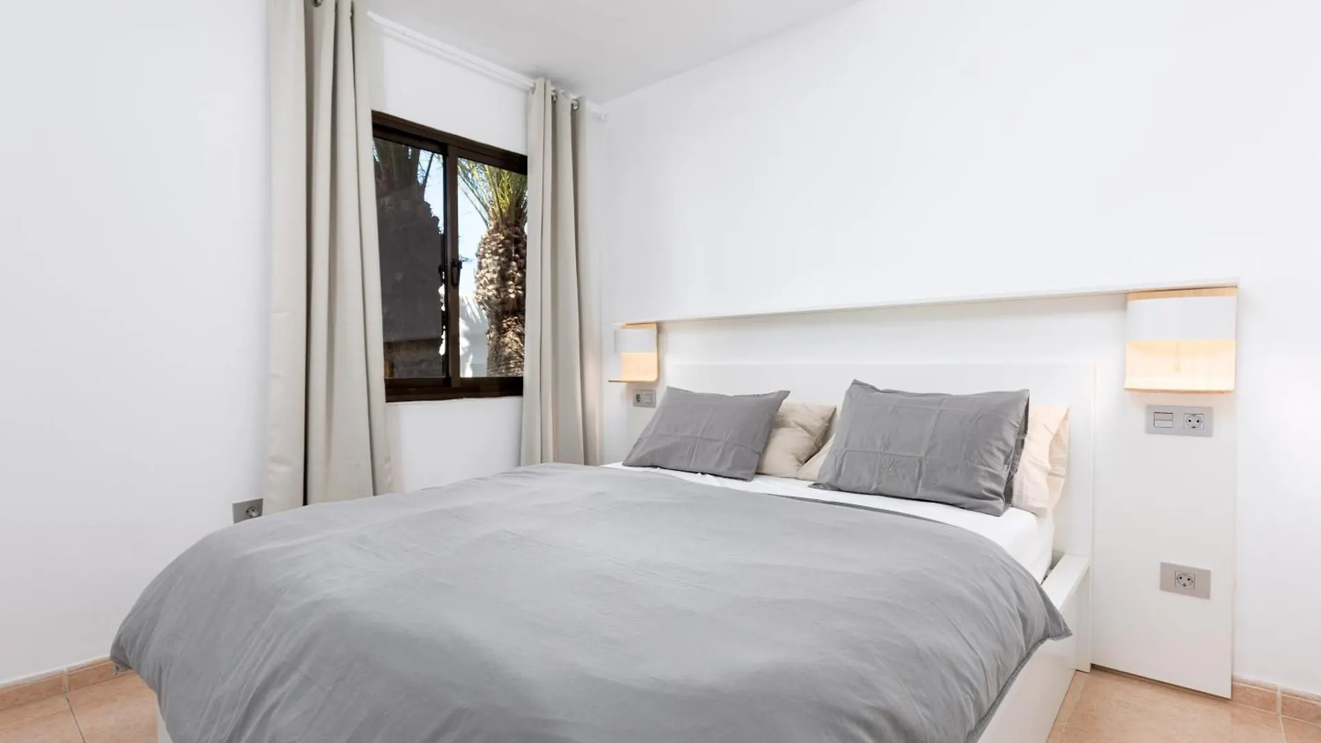 Home2Book Modern Stay At Oasis Duna, Corralejo Apartment
